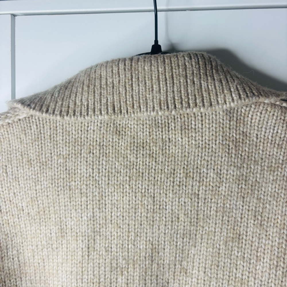 Topshop Beige V-Neck Sweater - Picture 11 of 13